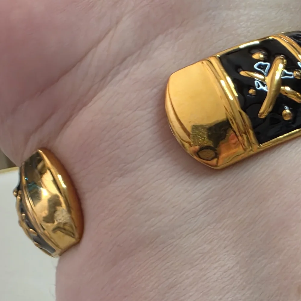 Joan Rivers Gold Black Enamel Bangle Watch Bracelet Vintage Statement WORKS